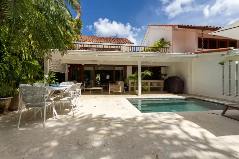 Affordable Luxury: 4-Bedroom Villa in Casa de Campo